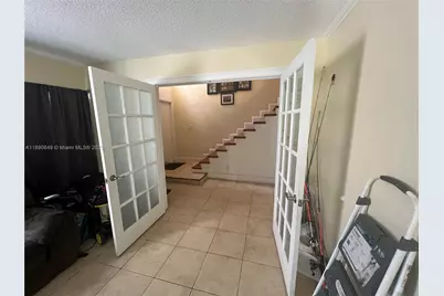 12 Madrid Ln #1-18, Davie, FL 33324 - Photo 11