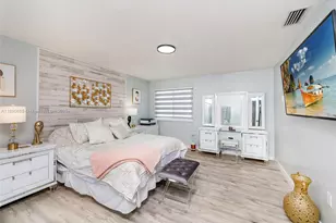 10048 SW 221st St, Cutler Bay, FL 33190 - Photo 15