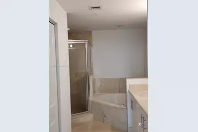 7900 Harbor Island Dr #602, North Bay Village, FL 33141 - Photo 3