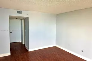 20840 San Simeon Way, Miami, FL 33179 - Photo 7