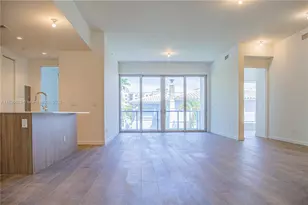 529 SW 11th St, Miami, FL 33129 - Photo 5