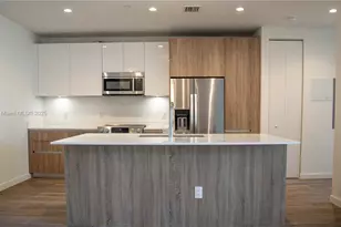 529 SW 11th St, Miami, FL 33129 - Photo 3