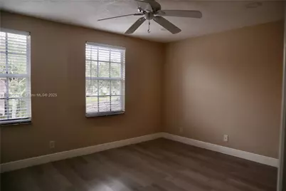 8656 S S Southgate Shores Cir #8656, Tamarac, FL 33321 - Photo 19