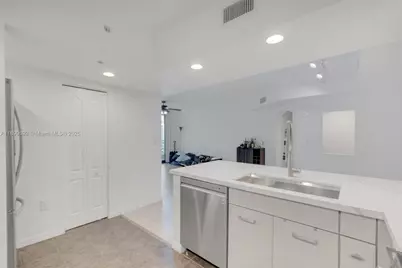 110 N Federal Hwy #909, Fort Lauderdale, FL 33301 - Photo 9