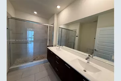 8301 NW 41st St #B-409, Doral, FL 33166 - Photo 7