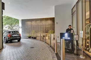 1010 Brickell Ave, Miami, FL 33131 - Photo 23