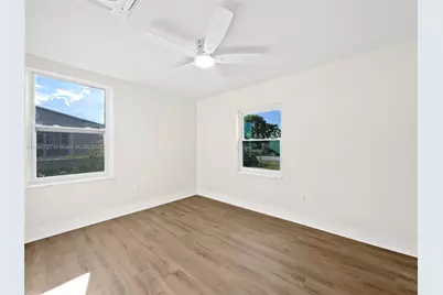 2421 NW 152nd St, Opa-Locka, FL 33054 - Photo 5