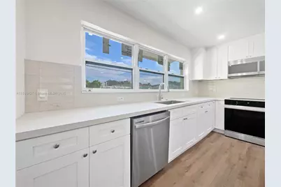 2421 NW 152nd St, Opa-Locka, FL 33054 - Photo 13