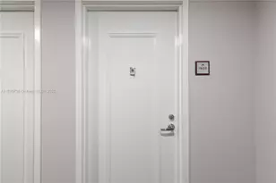 9055 SW 73rd Ct, Miami, FL 33156 - Photo 19