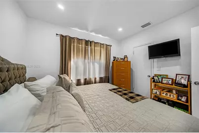 1980 NE 173rd St, North Miami Beach, FL 33162 - Photo 15