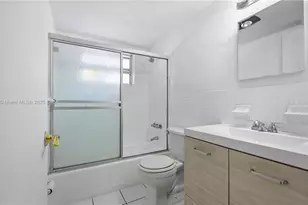 400 SE 31st St, Fort Lauderdale, FL 33316 - Photo 7