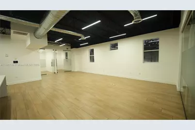 997 NE 125th St, North Miami, FL 33161 - Photo 1