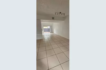 5245 NW 112th Ave #3, Doral, FL 33178 - Photo 3