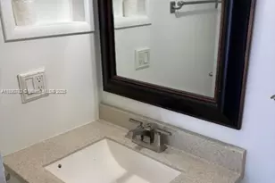 5245 NW 112th Ave, Doral, FL 33178 - Photo 11