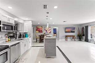 8517 NW 57th Ct, Tamarac, FL 33321 - Photo 15