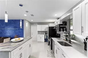 8517 NW 57th Ct, Tamarac, FL 33321 - Photo 13