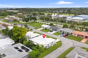 8517 NW 57th Ct, Tamarac, FL 33321 - Photo 45