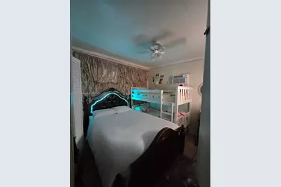 102 W 27th St, Hialeah, FL 33010 - Photo 17