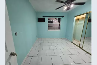 102 W 27th St, Hialeah, FL 33010 - Photo 9