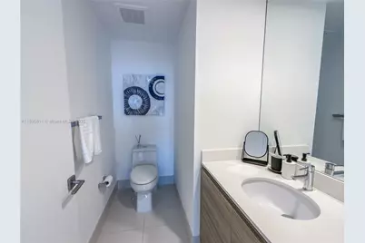 121 NE 34th St #908, Miami, FL 33137 - Photo 17