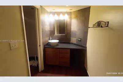 2850 N Oakland Forest Dr #309, Oakland Park, FL 33309 - Photo 3