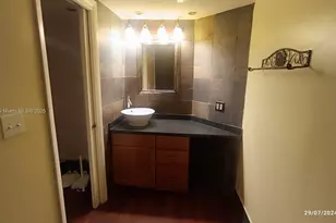 2850 N Oakland Forest Dr, Oakland Park, FL 33309 - Photo 3