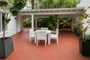 1856 Opechee Dr, Miami, FL 33133 - Photo 11