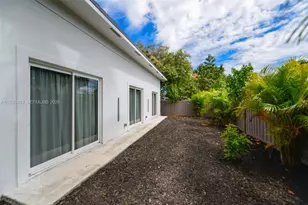 635 SW 9th St, Hallandale Beach, FL 33009 - Photo 29