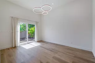 635 SW 9th St, Hallandale Beach, FL 33009 - Photo 11