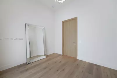 635 SW 9th St, Hallandale Beach, FL 33009 - Photo 21