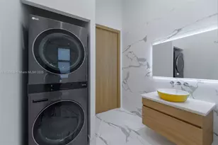 635 SW 9th St, Hallandale Beach, FL 33009 - Photo 21