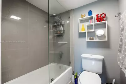 1201 SW 128th Ter #407E, Pembroke Pines, FL 33027 - Photo 13