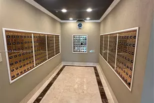 400 Kings Point Dr, Sunny Isles Beach, FL 33160 - Photo 17