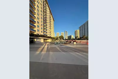 400 Kings Point Dr #614, Sunny Isles Beach, FL 33160 - Photo 27