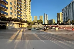 400 Kings Point Dr, Sunny Isles Beach, FL 33160 - Photo 27