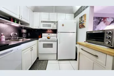 182 Ellesmere D #182, Deerfield Beach, FL 33442 - Photo 9