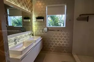 10422 NW 64th Terrace, Doral, FL 33178 - Photo 9