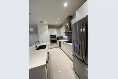 10422 NW 64th Ter, Doral, FL 33178 - Photo 3