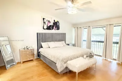 4231 SW 70th Ter, Davie, FL 33314 - Photo 13