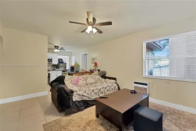 923 N 16th Ct, Hollywood, FL 33020 - Photo 19