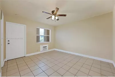 923 N 16th Ct, Hollywood, FL 33020 - Photo 13