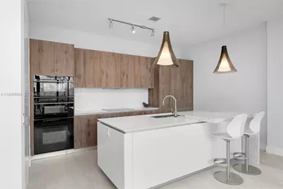 650 NE 32nd St #BH7, Miami, FL 33137 - Photo 9