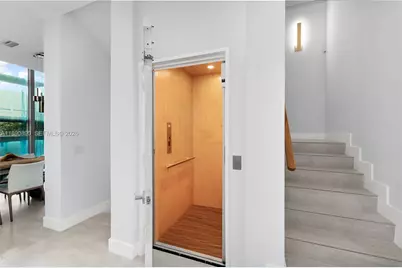 650 NE 32nd St #BH7, Miami, FL 33137 - Photo 25