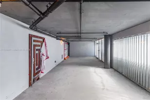 650 NE 32nd St, Miami, FL 33137 - Photo 25