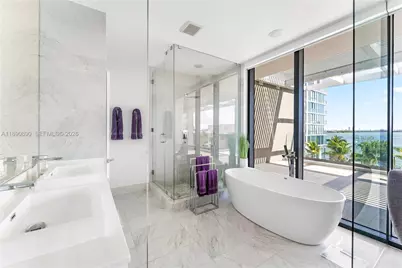 650 NE 32nd St #BH7, Miami, FL 33137 - Photo 13