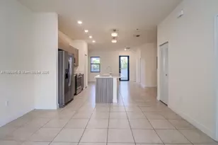 7815 NW 104th Ave, Doral, FL 33178 - Photo 15