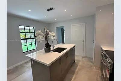 1436 SW 76th Ct #3, Miami, FL 33144 - Photo 3