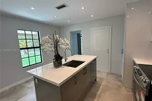 1436 SW 76th Ct, Miami, FL 33144 - Photo 3