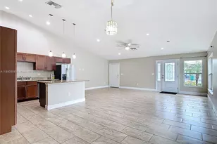 177 Village Circle, Other City - In The State Of Florida, FL 33935 - Photo 7