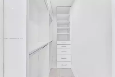 875 E 8th St, Hialeah, FL 33010 - Photo 27